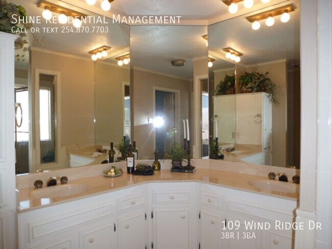 Building Photo - 109 Wind Ridge Dr