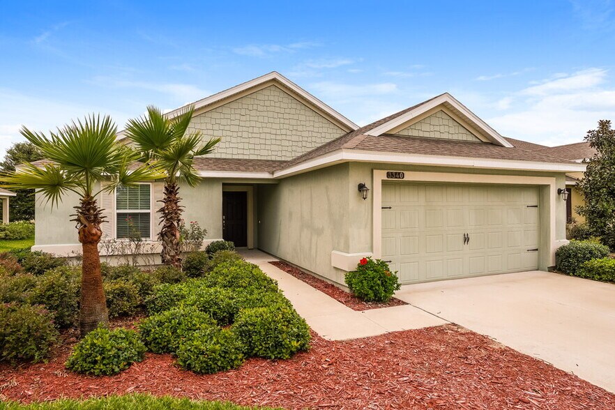 Building Photo - 3340 Ridgeview Dr