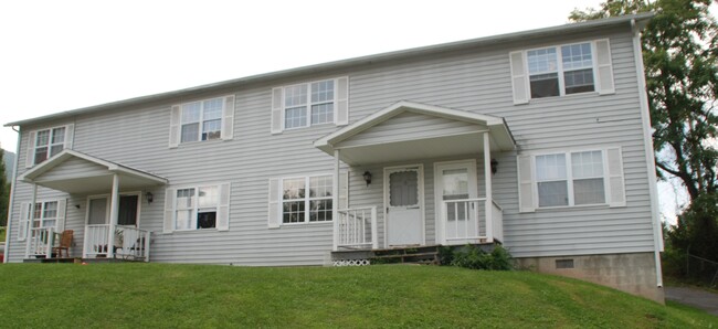 Building apartment is second on the left. - 175 Deer Ridge Trail