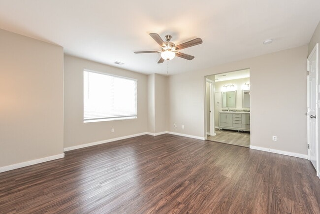 Building Photo - 24762 E Wyoming Cir