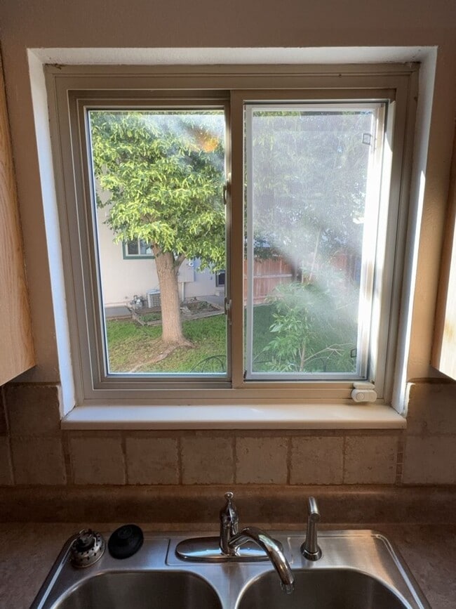 Building Photo - Updated, West Greeley - 3 Bedroom 2.5 Bath...