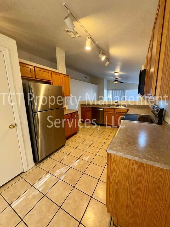 Building Photo - Beautiful Home in Augusta Ranch