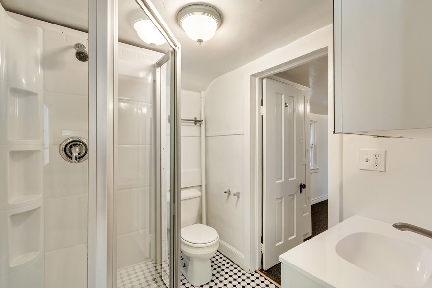 Bathroom. New tile floor - 1058 S 900 E