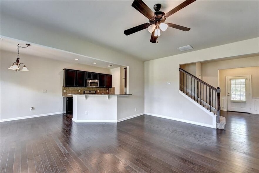 Building Photo - 5160 Breezewood Cir
