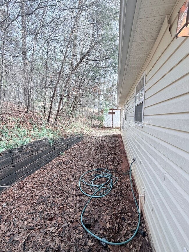 Building Photo - 6825 Crystal Cove Trail