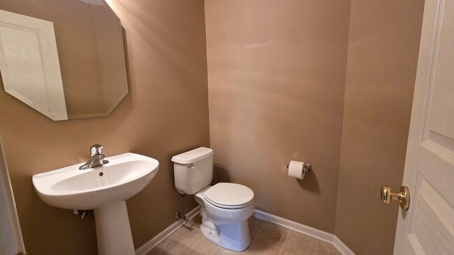 Building Photo - 2444 Emily Ln