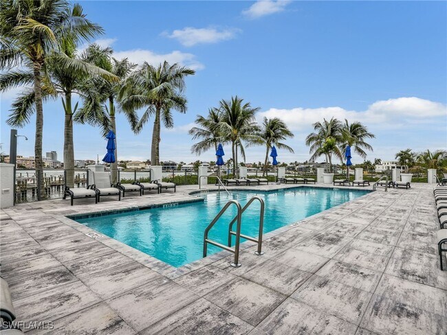 Building Photo - 400 Flagship Dr