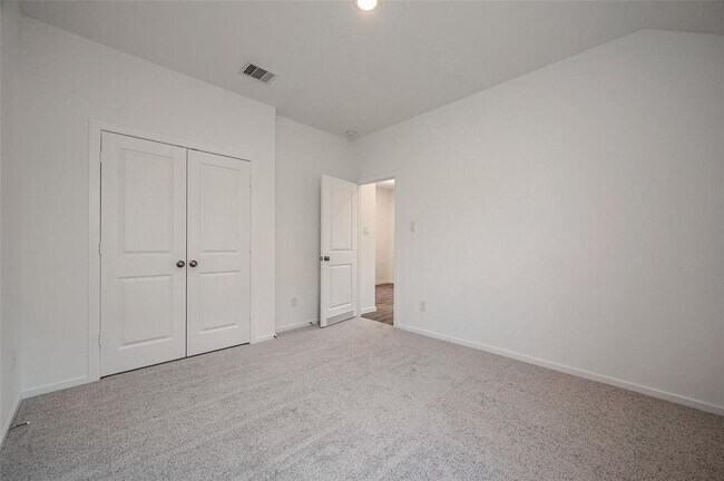 Building Photo - 5119 Whispering River Dr