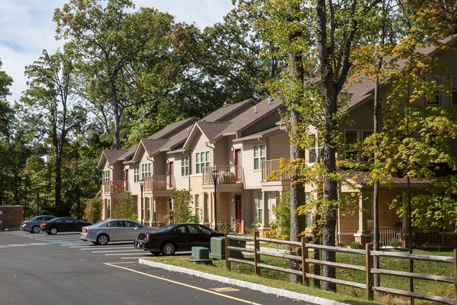 Building Photo - The Willows at Cedar Knolls