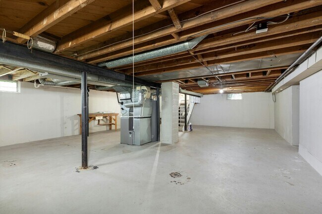 Building Photo - 1319 Amelia St
