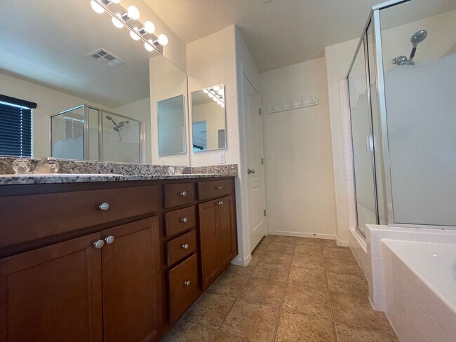 Building Photo - POPULAR PROVIDENCE 2 STORY HOME