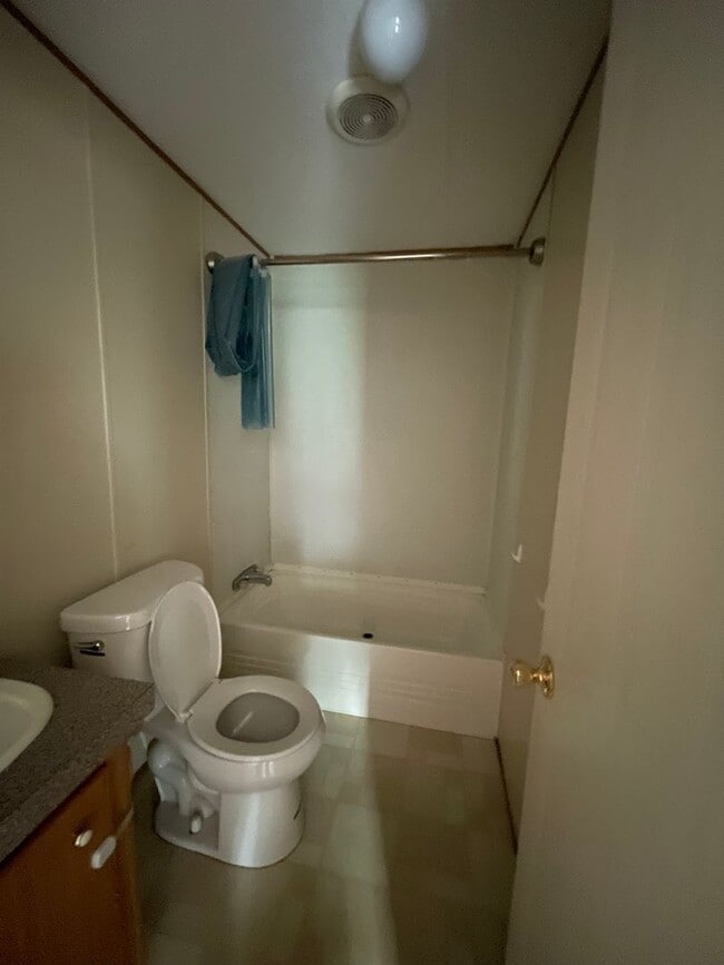 Building Photo - 3602 Wellington Ln