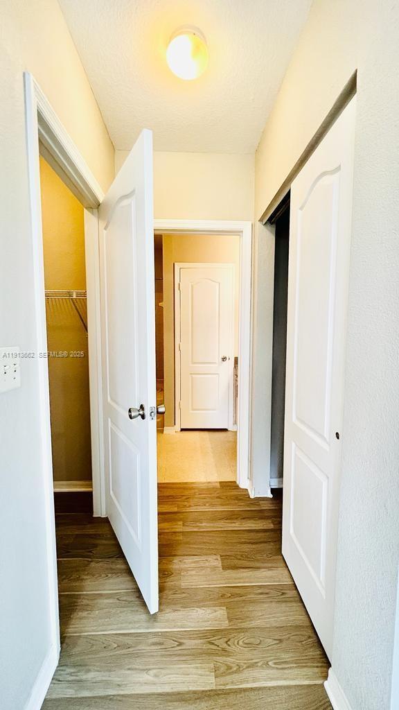 Building Photo - 124 SW Peacock Blvd