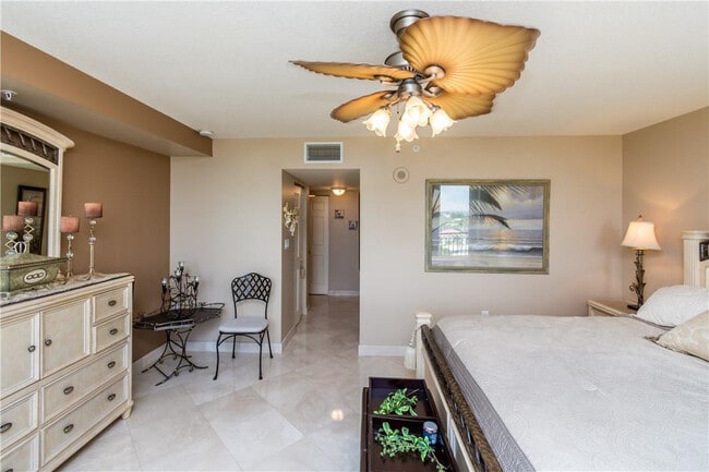 Building Photo - 2001 N Ocean Blvd