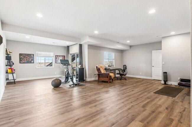 Building Photo - Stunning 4 Bedroom/ 3 Bath Home in Sterling Ranch