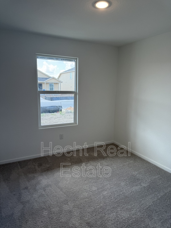Building Photo - 1836 Wood Warbler Ln