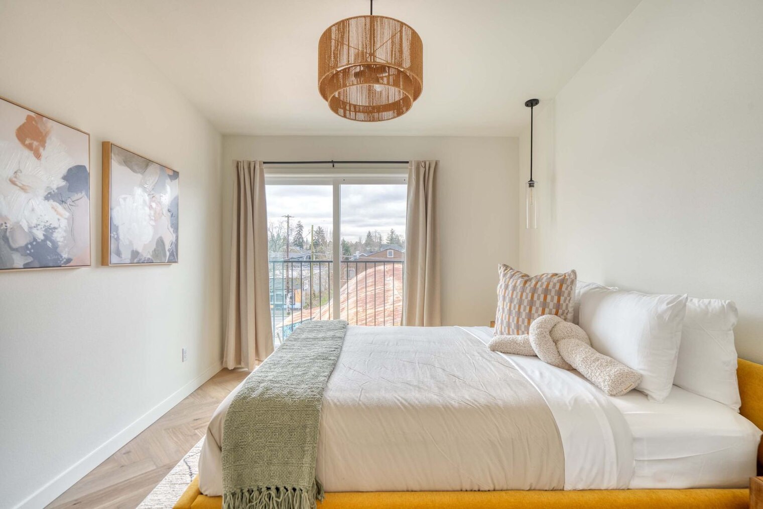 Building Photo - 5022 NE 26th Ave