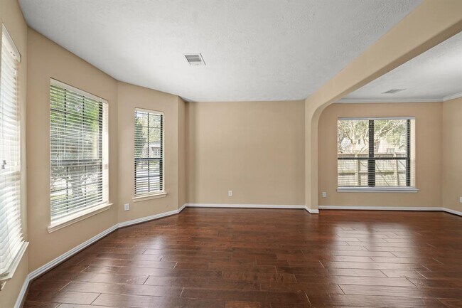 Building Photo - 6503 Loralie Ln