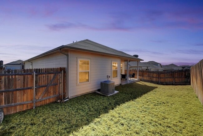 Building Photo - 5808 Ronee Leah Dr