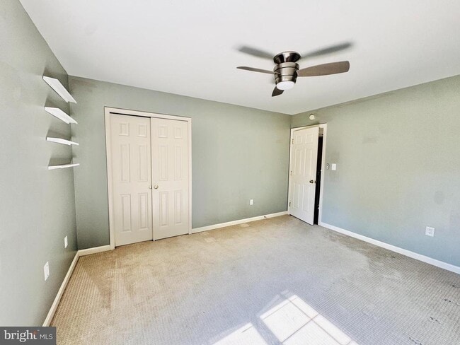 Building Photo - 28 Scotland Cir