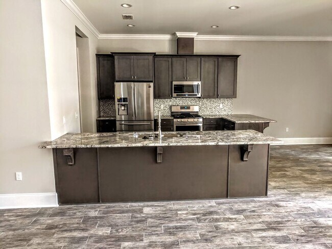 Building Photo - An amazing Townhouse for people who like big open space down Bedroom 4 Bathroom 3.5