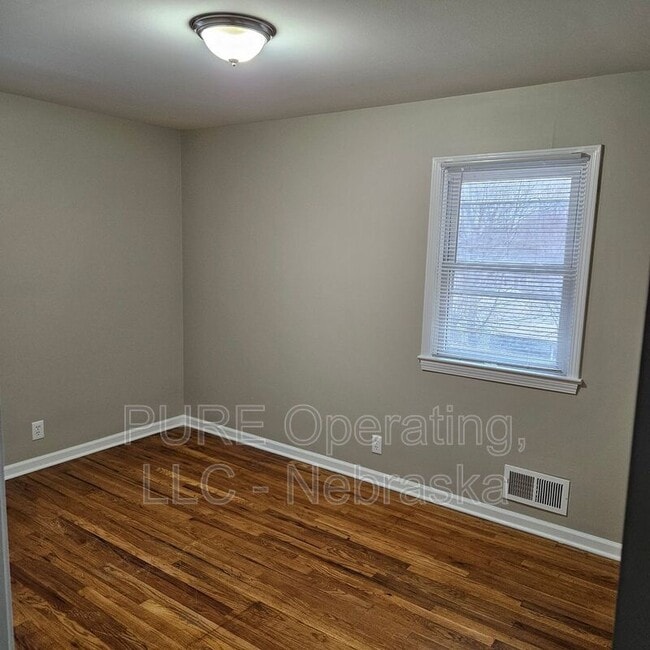Building Photo - 3341 S 89th St