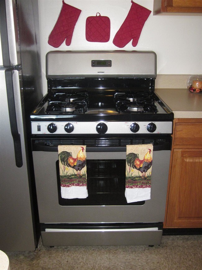 Westgate Gardens Apartments 29273005 Leavitt Rd Lorain OH 44052