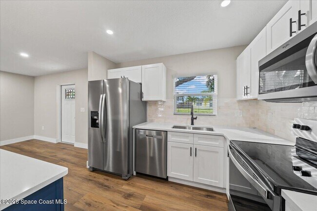 Building Photo - 510 Kennwood Ave