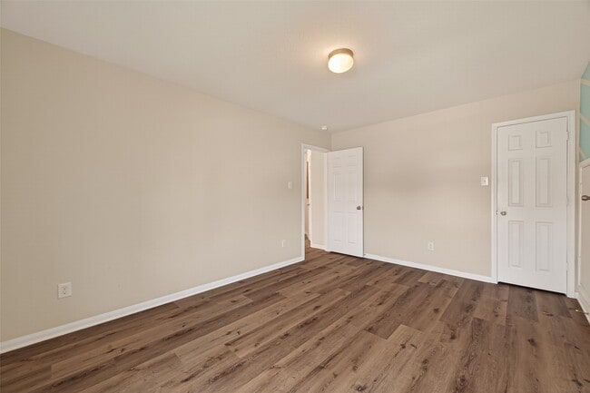 Building Photo - 15319 Meandering Post Trl