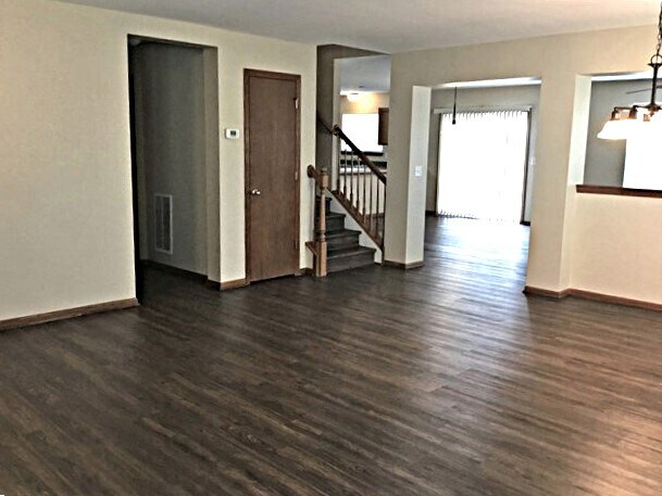 Building Photo - 16316 Spring Creek Ln