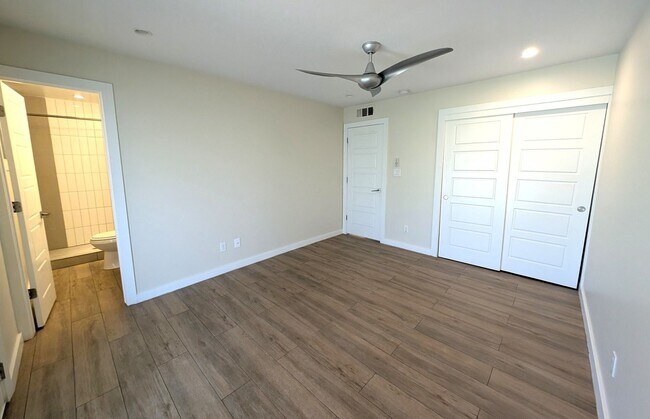 Building Photo - 4 Bedroom Home in Tempe Gardens Near E Sou...