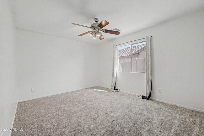 Building Photo - 614 S 111th Dr