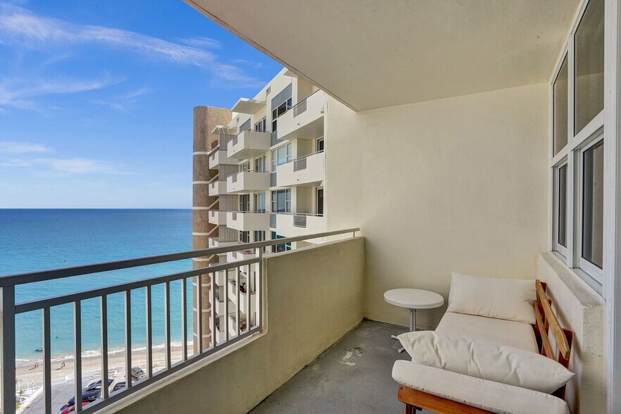 Building Photo - 3180 S Ocean Dr