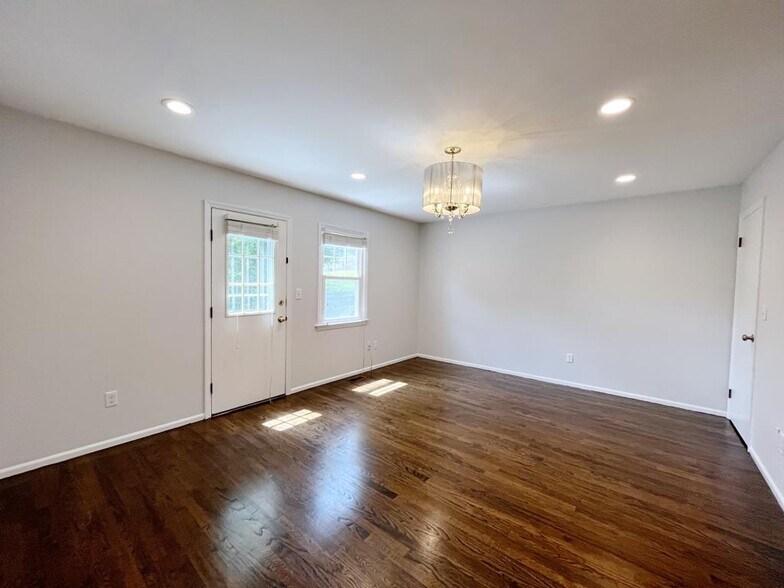 Living Room - 133 Seemans Ln