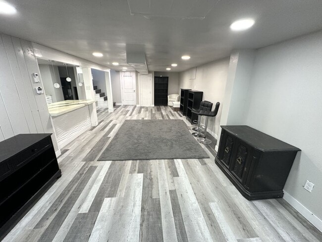 Building Photo - 1st Rent Month Free!! Stunning Partially F...