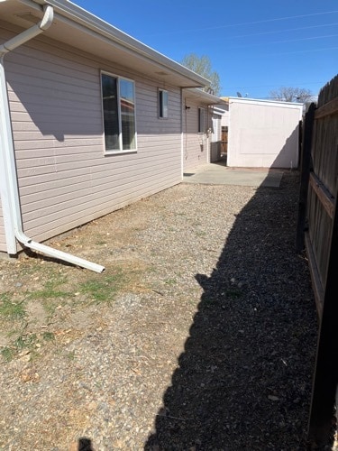 Building Photo - 2999 1/4 Pinyon Ave