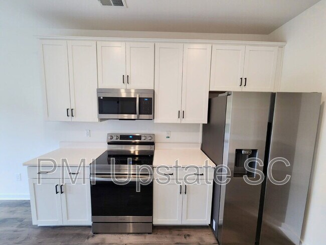 Building Photo - 1283 Westgate Vlg Dr