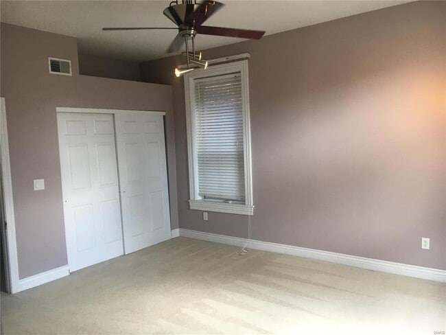Building Photo - Beautiful home within walking distance to ...