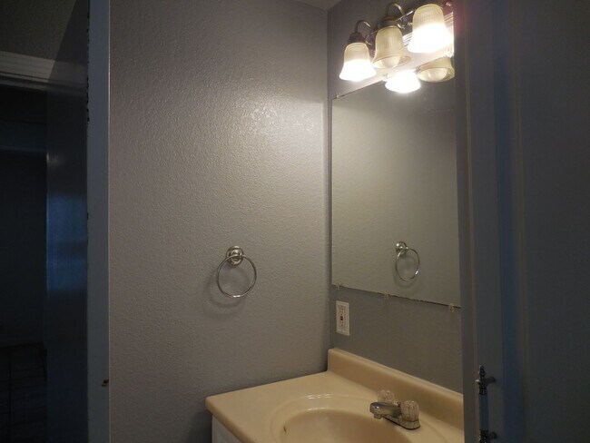 Building Photo - Salling - Santa Clara - Rivera