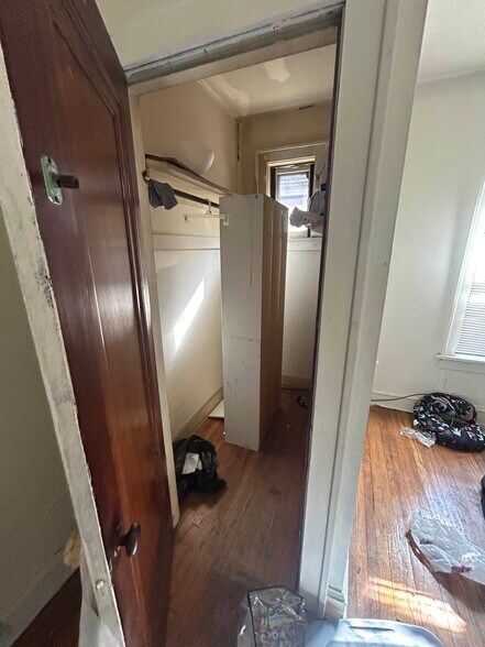 Building Photo - 5124 Northland Ave