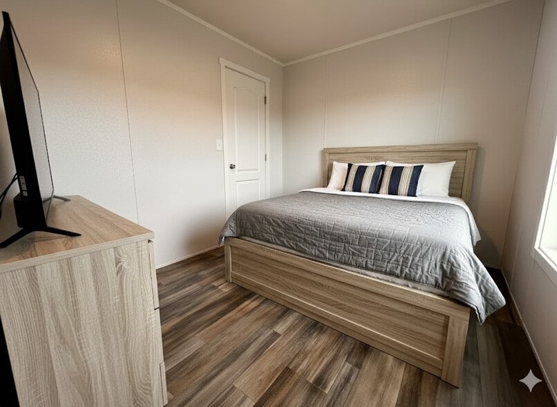 Building Photo - 34 Jubilee St