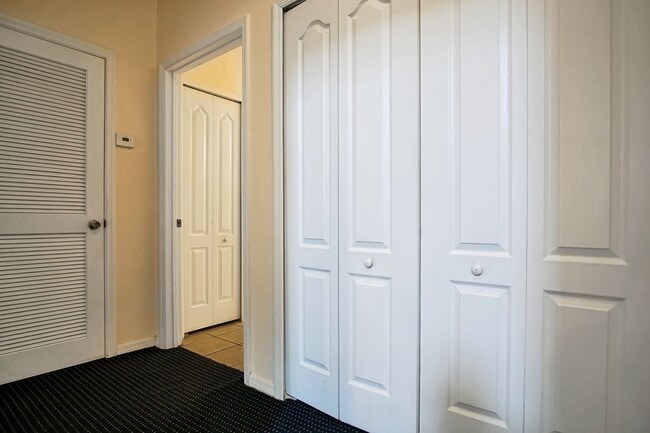 Building Photo - Runaway Beach Condo now available!