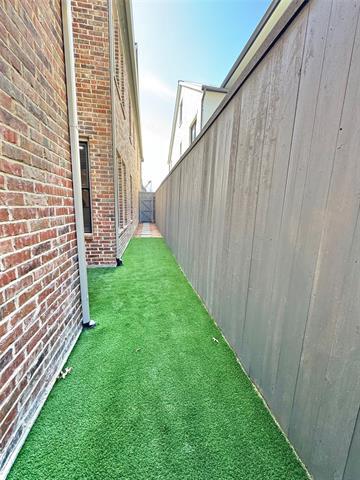 Building Photo - 4400 Glenwick Ln