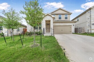 Building Photo - 136 Sungrove Trl