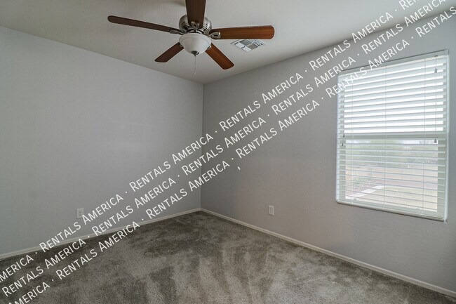 Building Photo - 12114 W Rowel Rd