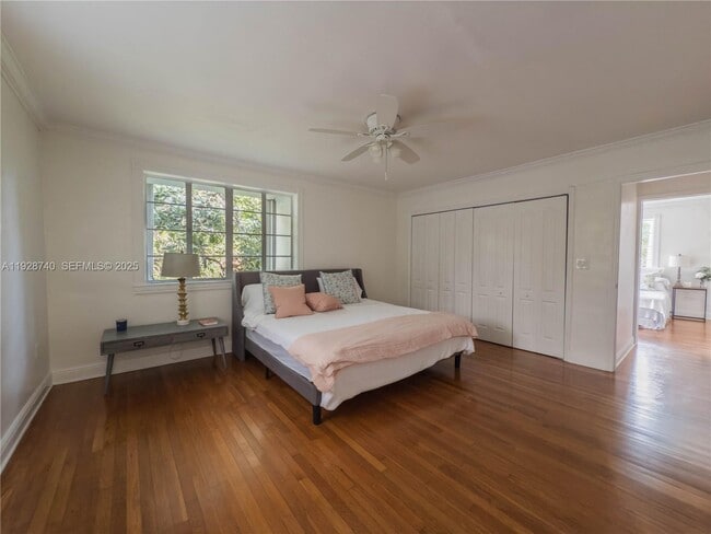 Building Photo - 730 SW 80th St