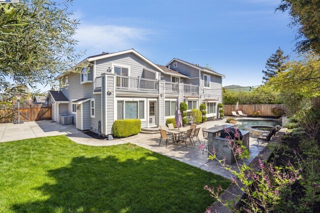 Building Photo - 367 Mt Washington Way
