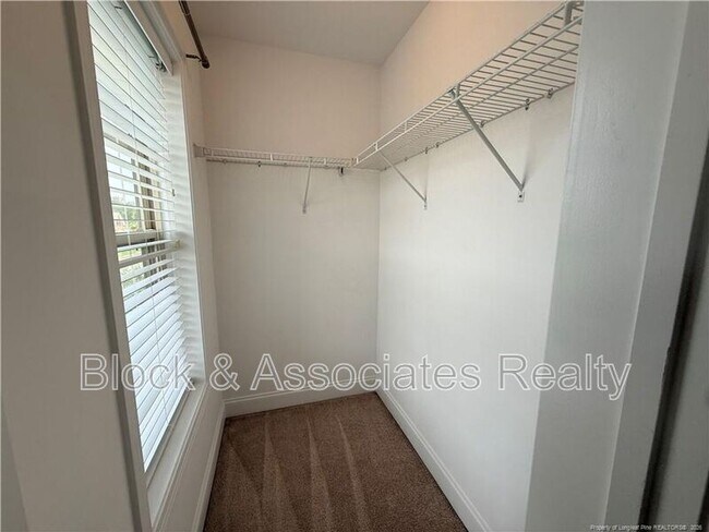 Building Photo - 1705 Bluffside Dr