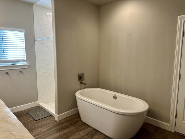 Building Photo - 3707 134th St