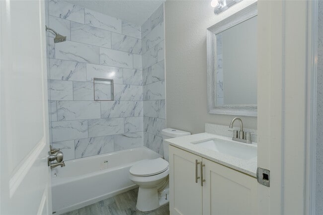 Building Photo - 5807 Cypress Mound Ct